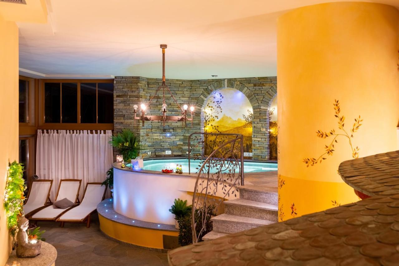 Tassullo Relais Villa Quercia מראה חיצוני תמונה